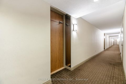 Photo 8 at 1907 - 250 Scarlett Road, Smythe, Toronto
