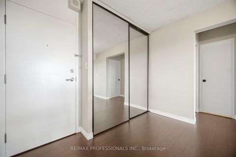 Photo 9 at 1907 - 250 Scarlett Road, Smythe, Toronto