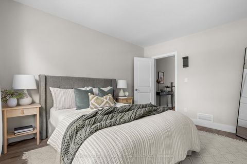Photo 18 at 898 Greenwood Avenue, Danforth, Toronto