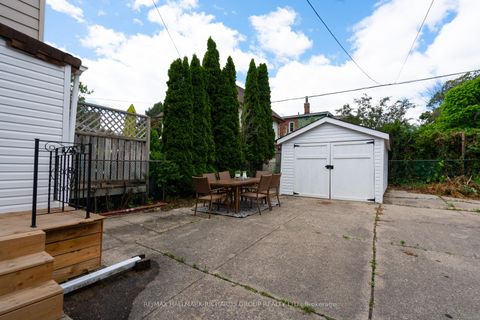 Photo 29 at 898 Greenwood Avenue, Danforth, Toronto