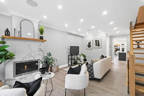 Photo 13 at 394 Main Street, Lumsden, Toronto
