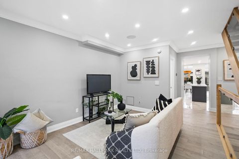 Photo 17 at 394 Main Street, Lumsden, Toronto