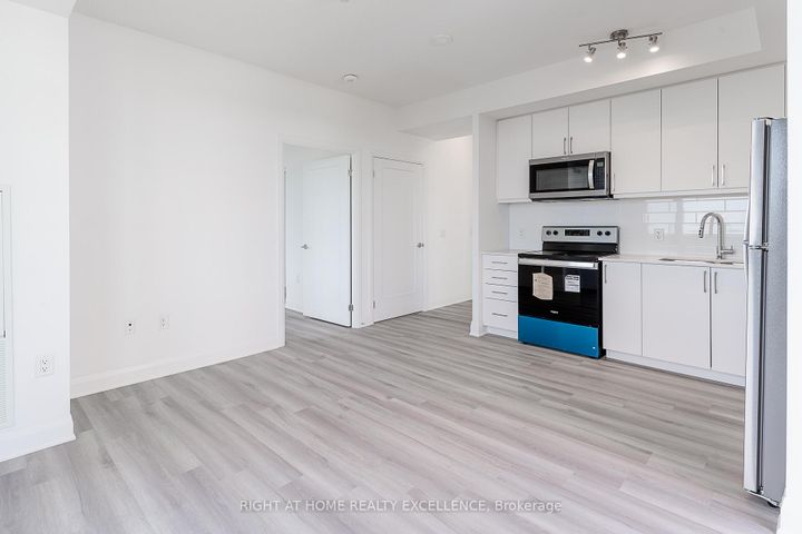 Photo 5 at 1707 - 3220 Sheppard Avenue, Sullivan, Toronto