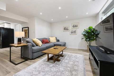Photo 35 at 39 Sealcove Drive, Etobicoke West Mall, Toronto