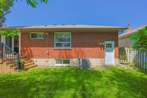 Photo 45 at 39 Sealcove Drive, Etobicoke West Mall, Toronto