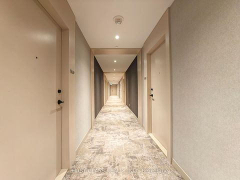 Photo 3 at 1509 - 2020 Bathurst Street, Cedarvale, Toronto
