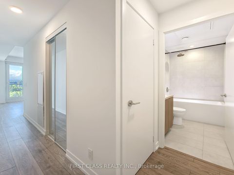 Photo 4 at 1509 - 2020 Bathurst Street, Cedarvale, Toronto