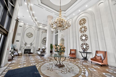 Photo 4 at 914 - 9245 Jane Street, Maple, Vaughan