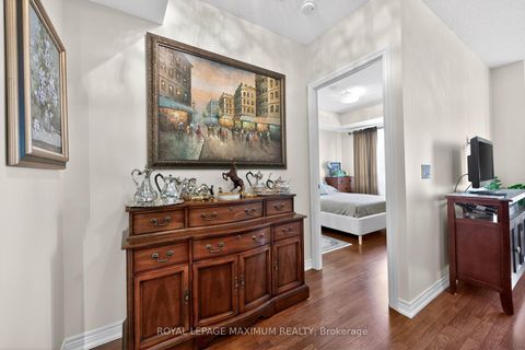 Photo 22 at 914 - 9245 Jane Street, Maple, Vaughan