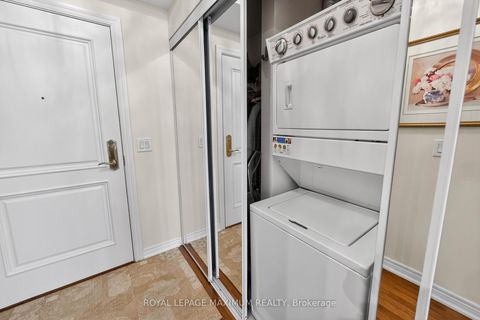Photo 27 at 914 - 9245 Jane Street, Maple, Vaughan
