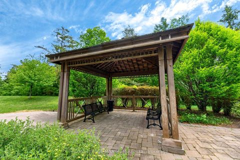 Photo 40 at 914 - 9245 Jane Street, Maple, Vaughan