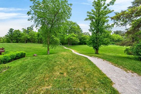 Photo 43 at 914 - 9245 Jane Street, Maple, Vaughan
