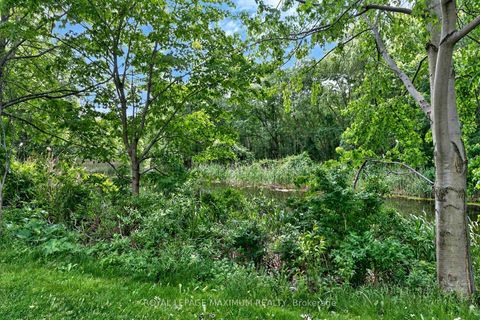 Photo 46 at 914 - 9245 Jane Street, Maple, Vaughan