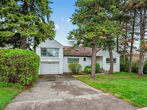 Photo 1 at 228 Pemberton Avenue, Newtonbrook East, Toronto