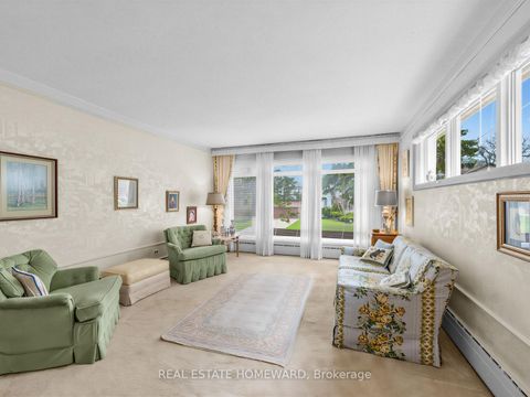 Photo 17 at 228 Pemberton Avenue, Newtonbrook East, Toronto