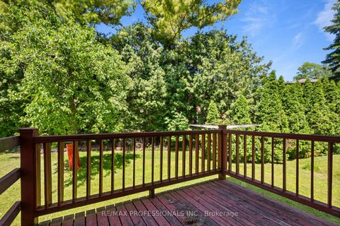 Photo 45 at 12 Ormskirk Court, Swansea, Toronto