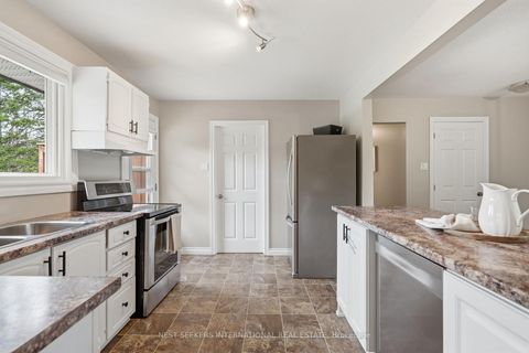 Photo 8 at 2186 Richard Street, Alcona, Innisfil