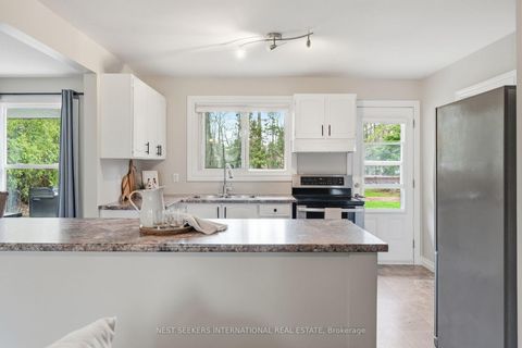 Photo 12 at 2186 Richard Street, Alcona, Innisfil