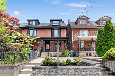 Photo 1 at 89 Beatrice Street, Bellwoods, Toronto