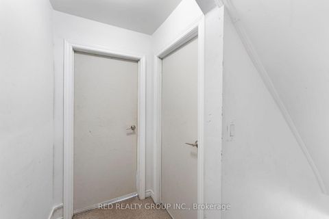 Photo 22 at 89 Beatrice Street, Bellwoods, Toronto