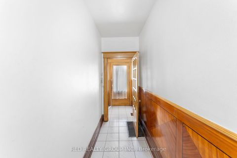 Photo 23 at 89 Beatrice Street, Bellwoods, Toronto