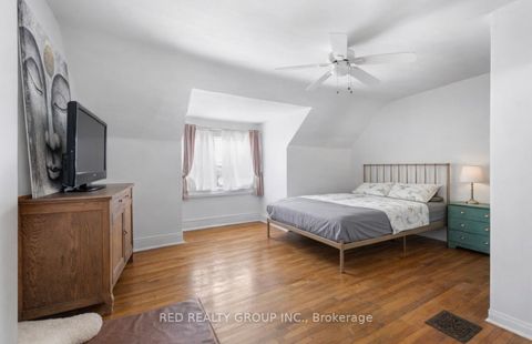 Photo 36 at 89 Beatrice Street, Bellwoods, Toronto