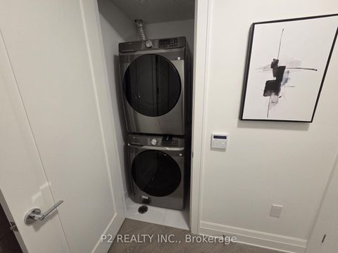 Photo 33 at 411 - 2 Forest Hill, Casa Loma, Toronto