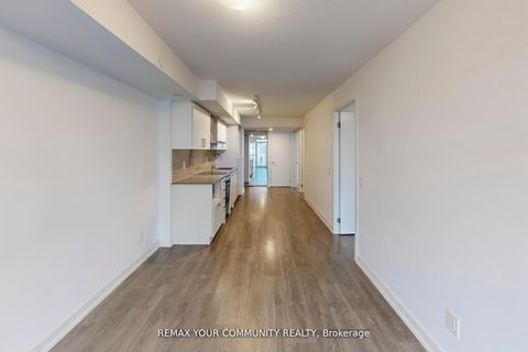 Photo 11 at 1005 - 125 Redpath Avenue, Mount Pleasant East, Toronto