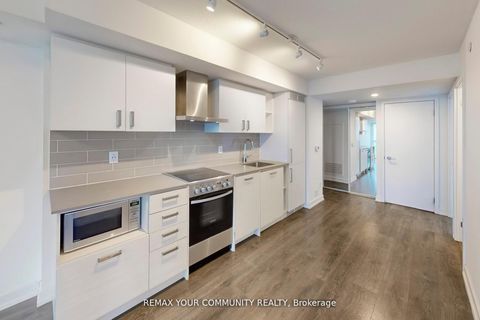 Photo 12 at 1005 - 125 Redpath Avenue, Mount Pleasant East, Toronto