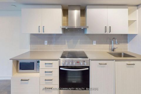 Photo 14 at 1005 - 125 Redpath Avenue, Mount Pleasant East, Toronto