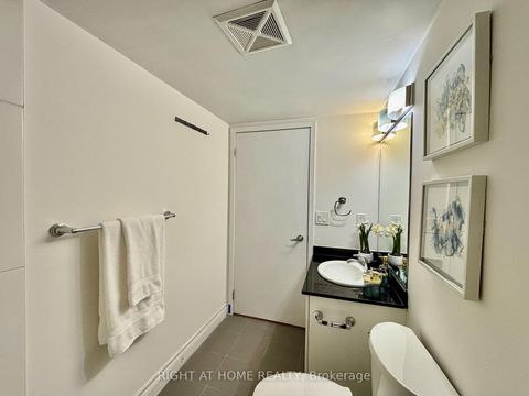 Photo 11 at 503 - 12 Yonge Street, Waterfront Communities C1, Toronto