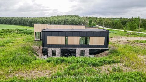 Photo 3 at 9694 6 7 Nottawasaga Side Road, Rural Clearview, Clearview