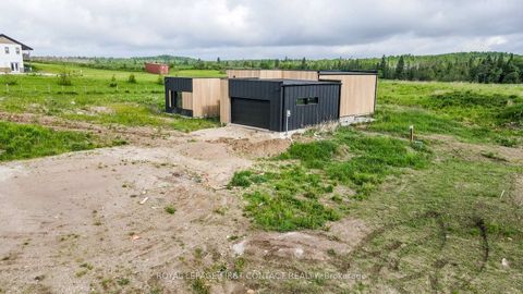 Photo 8 at 9694 6 7 Nottawasaga Side Road, Rural Clearview, Clearview