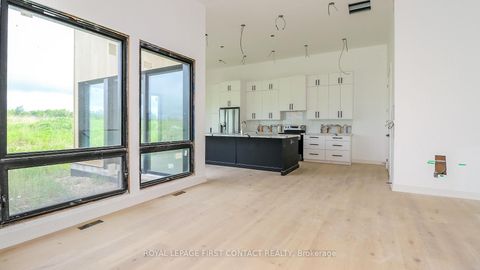 Photo 17 at 9694 6 7 Nottawasaga Side Road, Rural Clearview, Clearview