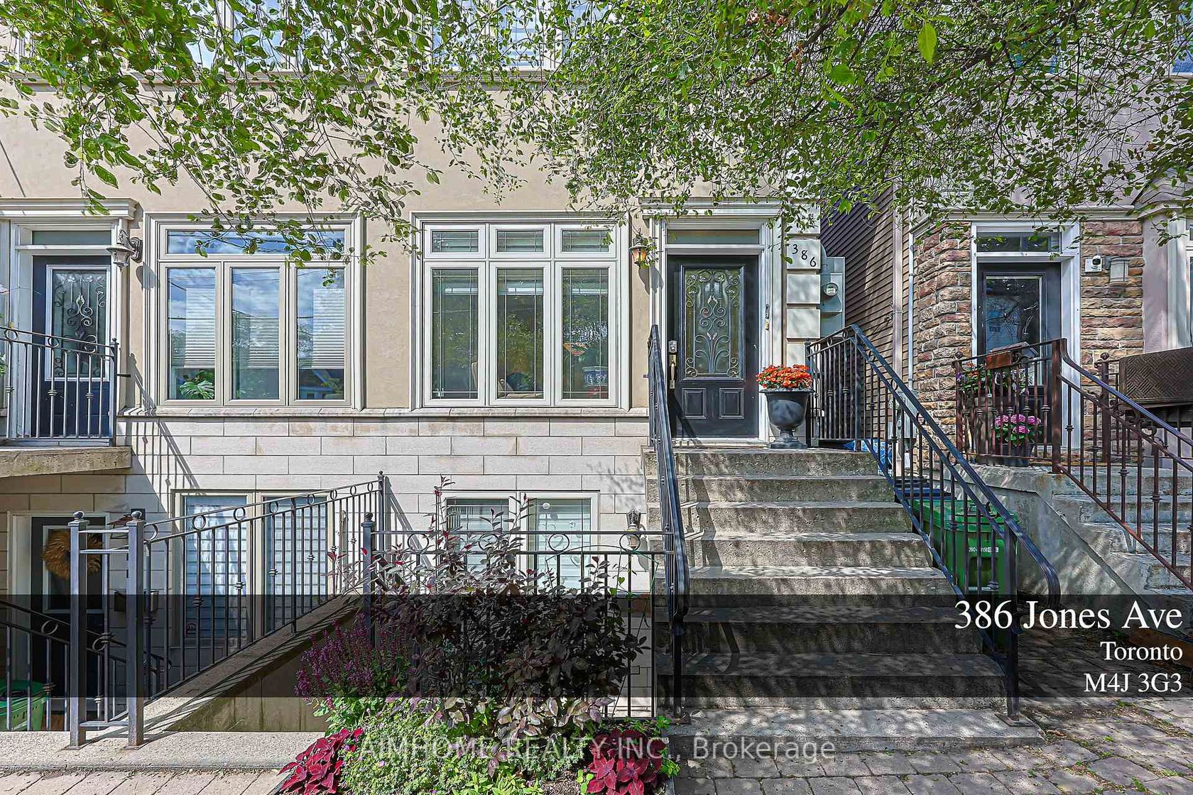 386 Jones Avenue W, Jones, Toronto 
