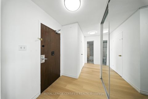 Photo 9 at 905 - 20 Gilder Drive, Eglinton East, Toronto