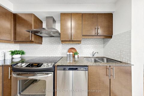 Photo 15 at 1206 - 18 Harbour Street, Waterfront Communities C1, Toronto