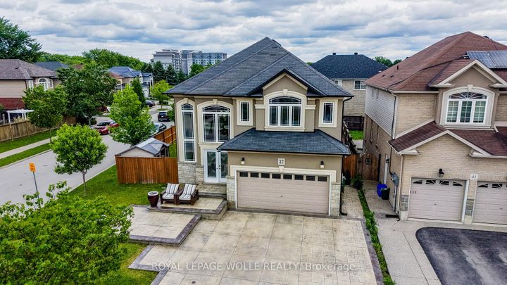 Photo 0 at 37 Davinci Boulevard, Carpenter, Hamilton