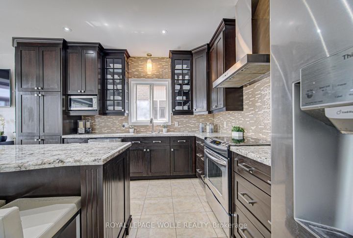 Photo 12 at 37 Davinci Boulevard, Carpenter, Hamilton