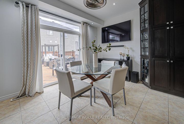 Photo 16 at 37 Davinci Boulevard, Carpenter, Hamilton