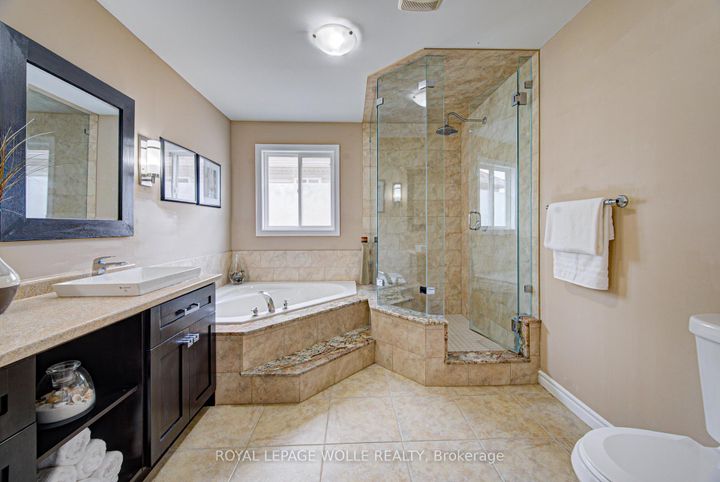 Photo 23 at 37 Davinci Boulevard, Carpenter, Hamilton
