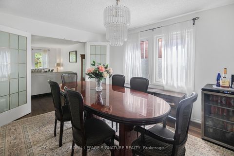 Photo 11 at 432 Alex Doner Drive, Glenway Estates, Newmarket