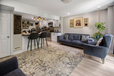 Photo 26 at 432 Alex Doner Drive, Glenway Estates, Newmarket