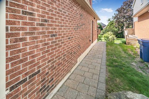 Photo 35 at 432 Alex Doner Drive, Glenway Estates, Newmarket