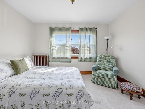 Photo 13 at 26 Maryland Boulevard, Crescent Town, Toronto