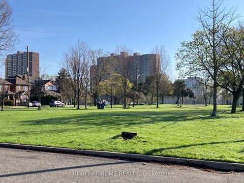 Photo 32 at 26 Maryland Boulevard, Crescent Town, Toronto