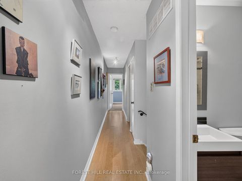 Photo 7 at 636 - 636 Adelaide Street W, Waterfront Communities C1, Toronto