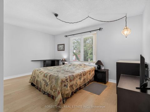 Photo 12 at 636 - 636 Adelaide Street W, Waterfront Communities C1, Toronto