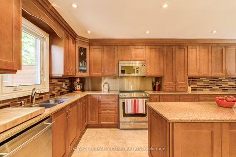 Photo 7 at 486 Greenock Drive, Maple, Vaughan