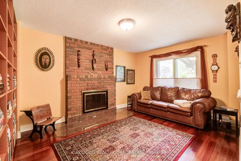 Photo 14 at 486 Greenock Drive, Maple, Vaughan